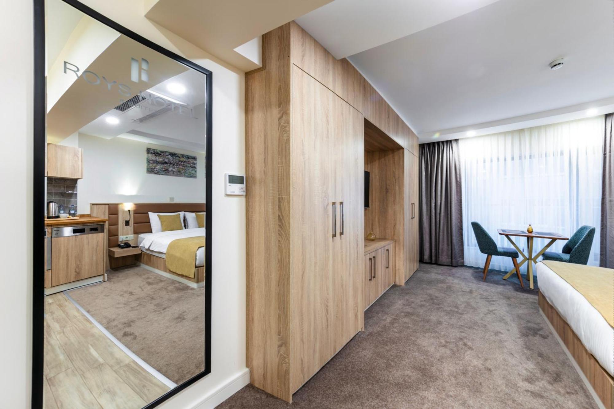 Roys Hotel & Suites Istanbul Exterior foto
