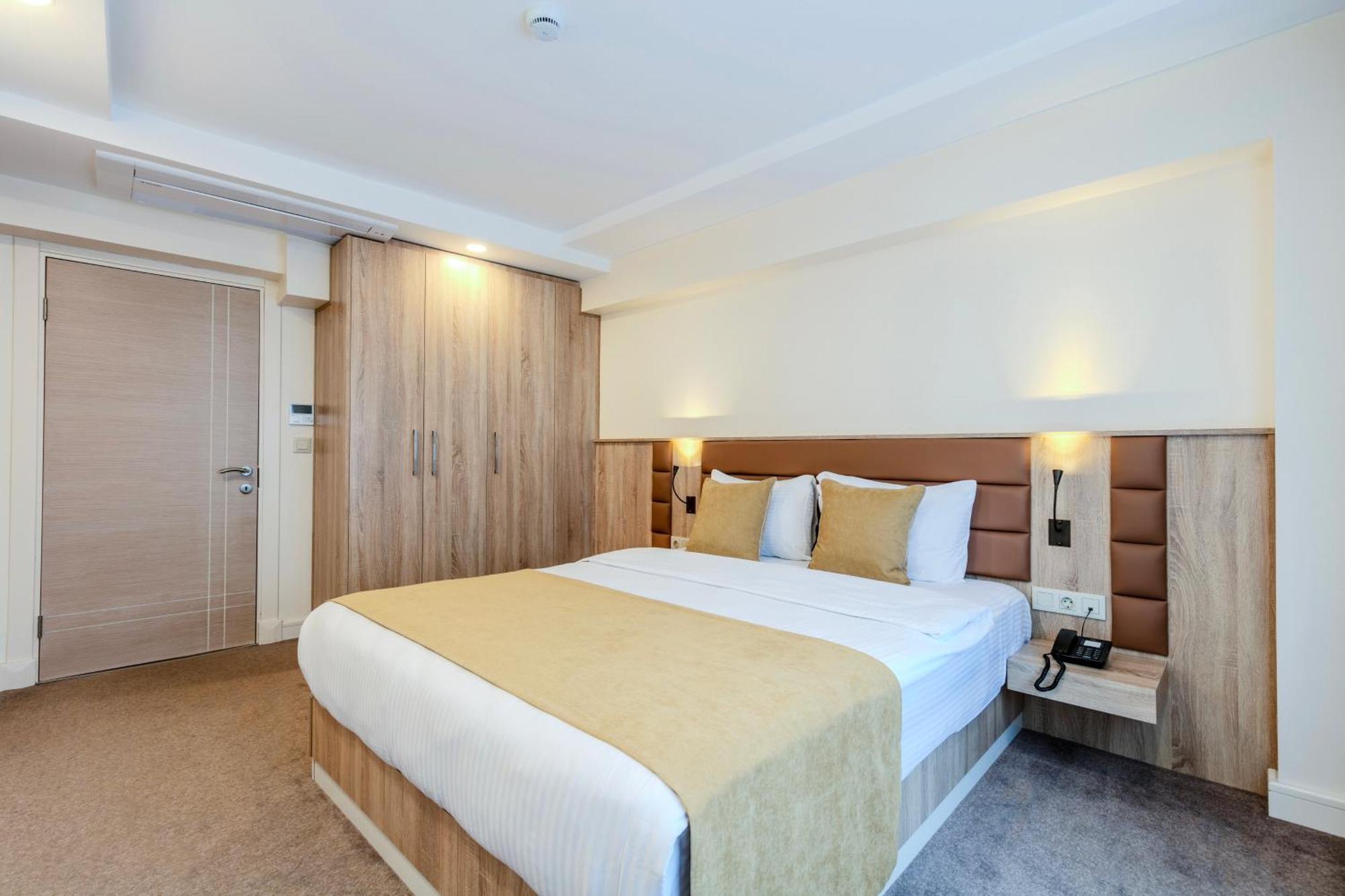 Roys Hotel & Suites Istanbul Exterior foto