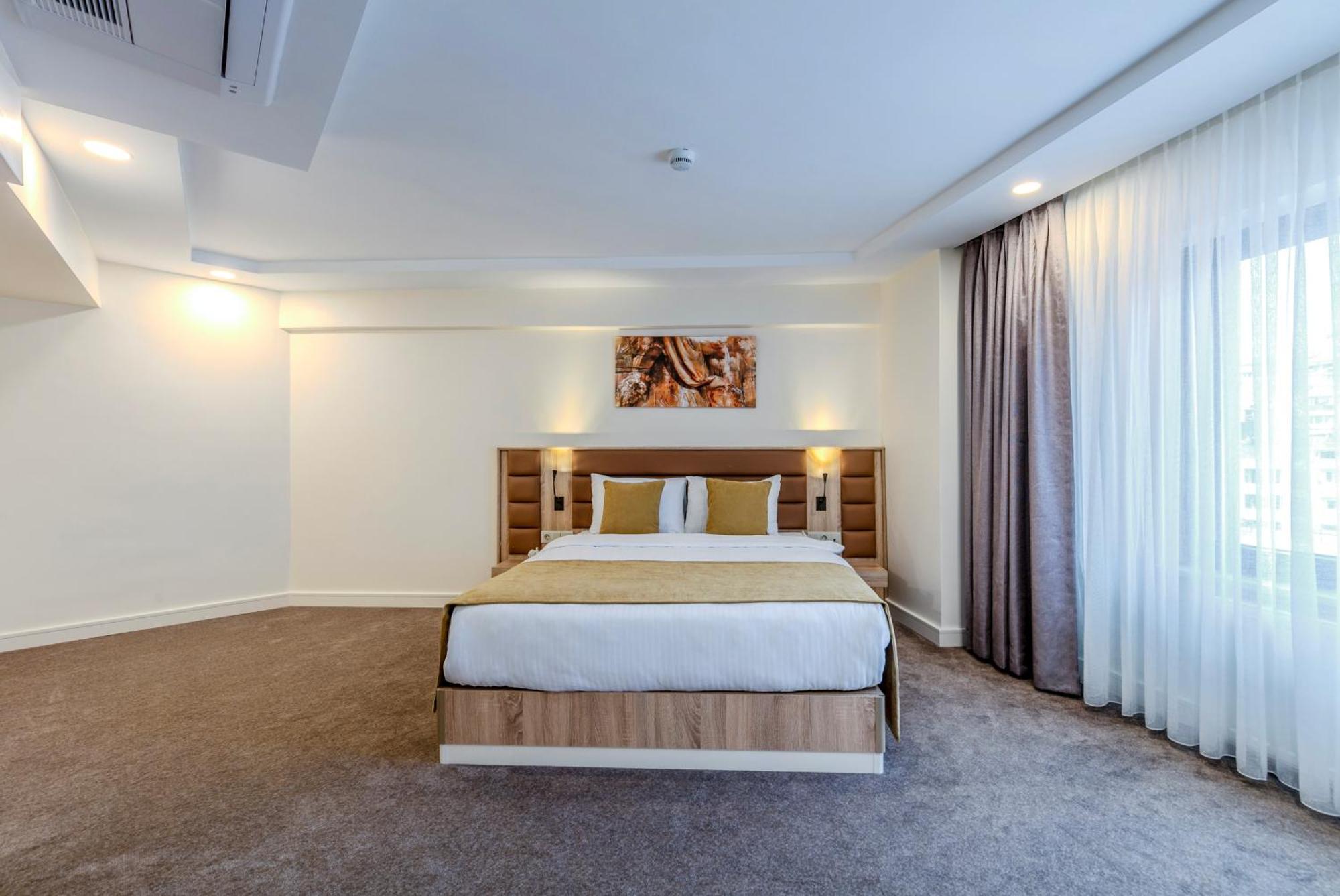 Roys Hotel & Suites Istanbul Exterior foto